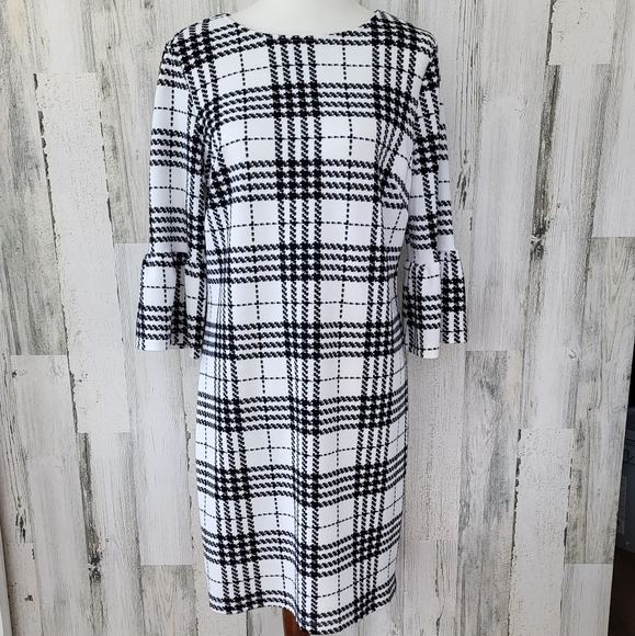 White/Black Plaid Lightweight Dress - Picture 1 of 8